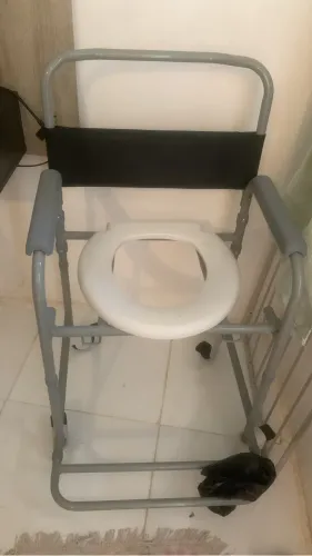 Vendo cadeira de banho