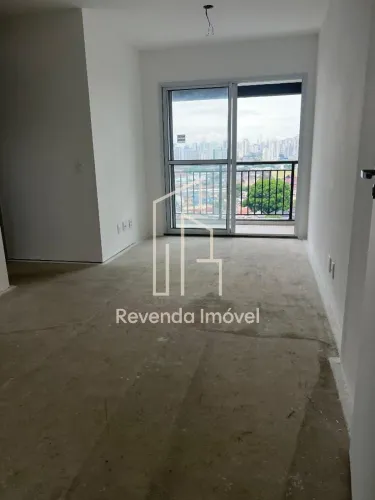 Apartamento à venda na Lapa, São Paulo-SP: 2 quartos, 1 sala, 1 banheiro, 1 vaga de garage