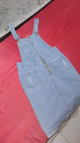 Jardineira jeans