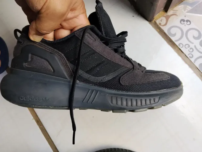 Tênis Adidas masculino original n 38
