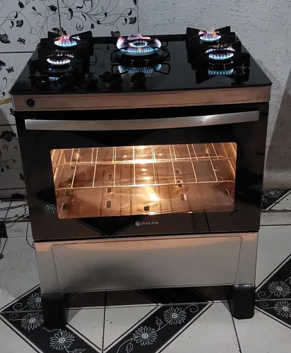 Lindo moderno fogão altas inox com mesa de vidro com tripla chama automático 