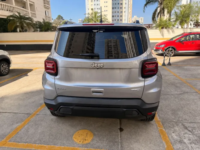 Jeep Renegade Long. T270 1.3 TB 4X2 Flex Aut. 2024
