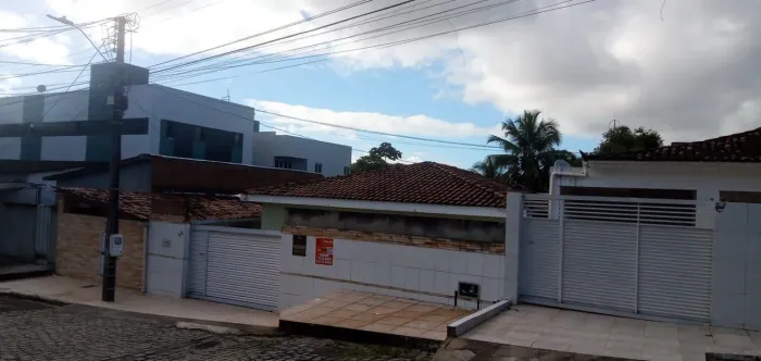 Casa à venda por R$ 600.000,00 - Jaguaribe - João Pessoa/PB