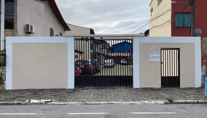 Casa térrea em Vila com excelente localização