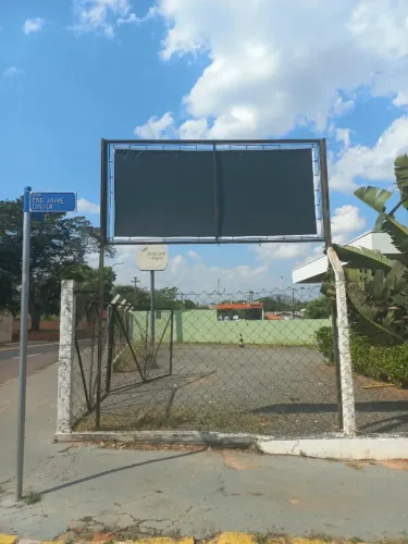 Estrutura metalica para outdoor