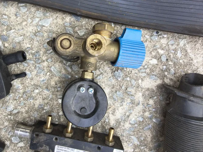 Vendo kit GNV 5° Geração.