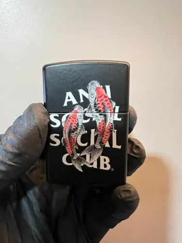 Isqueiro zippo x anti social club