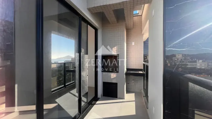 Cobertura Duplex com 2 Suítes na Praia de Mariscal - Bombinhas/SC