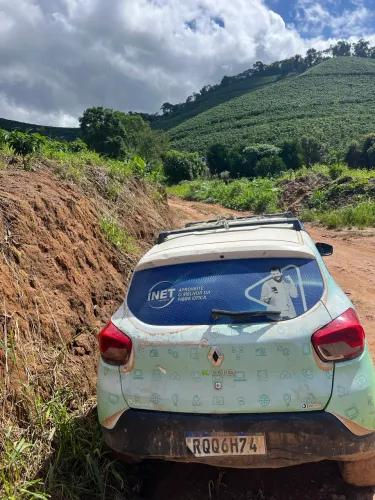 Reno kwid 2021 ( retirada de peças)