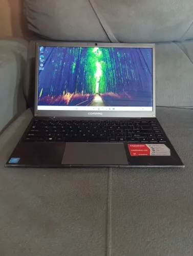 Notebook Compaq processador Intel quad core, memória ram de 4gb, HD de 500gb, Windows 1010