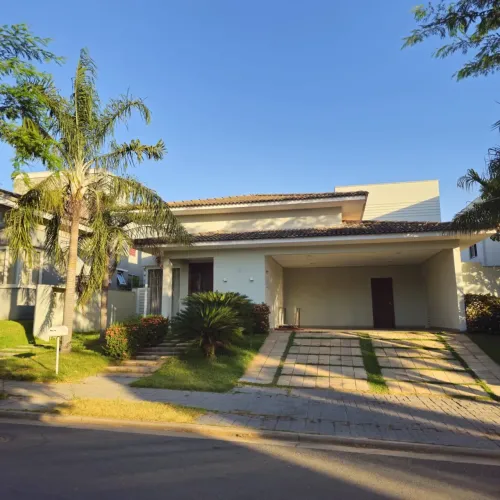 Alphaville Cuiabá, Casa térrea mobiliada com 3 quartos disponível para locação, bairro Jar