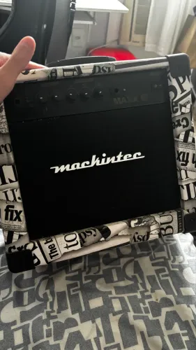 Amplificador Mackintec Maxx 15 (Bivolt)