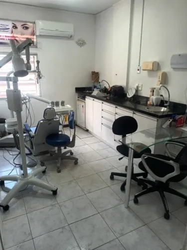 Armários pra consultorio junto bancada em granito