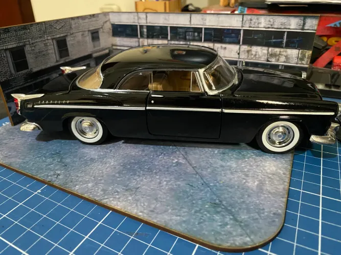 Miniatura Chrysler 1/24 marca motor max