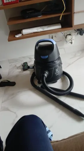 Aspirador de pó Electrolux 127w