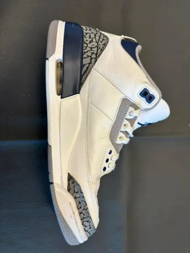 NIKE AIR JORDAN 3 RETRO "MIDNIGHT NAVY"