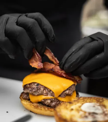 VAGA: CHAPEIRO - RUSTY BURGER