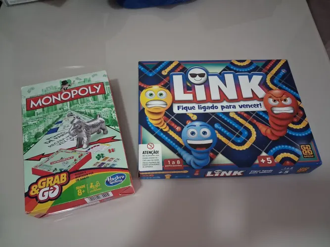 2 jogos (mini Monopoly e Link)