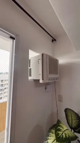 Ar condicionado 7500 cônsul com controle remoto