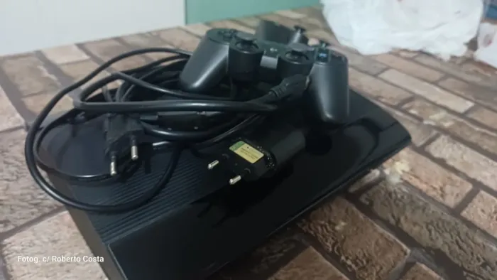 PS3 + 72 JOGOS NO APARELHO