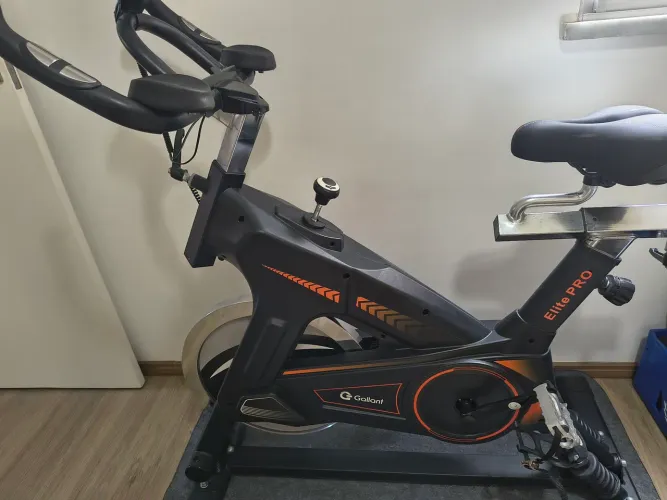 Bicicleta Ergométrica Elite Pro, No Precinho