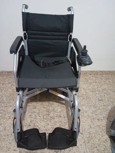 Cadeira de roda motorizada elétrica barato urgente