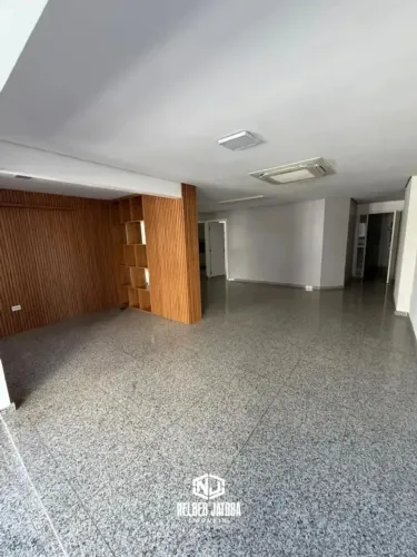 Apartamento em Ponta Verde, Maceió 3 quartos, 2 suítes, 200m da praia