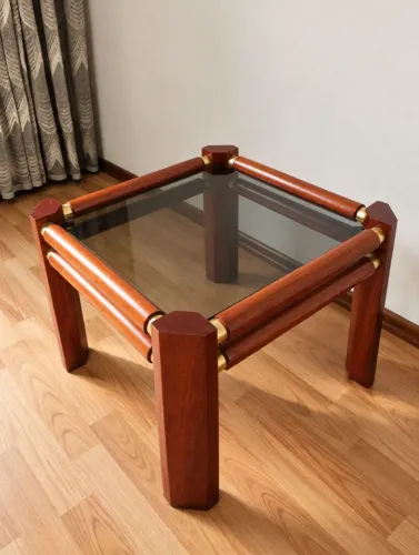 Mesa de Madeira Pequena