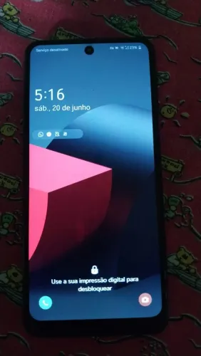 Vendendo celular 