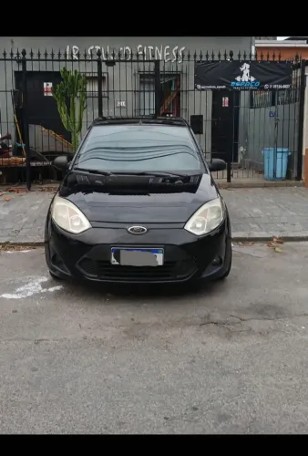Ford Fiesta Sedan SE 1.6 8V Flex 4P 2014