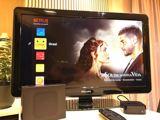 TV Philips 32 pol + Apple TV