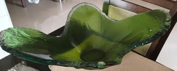 Adorno de mesa trabalhado com recortes