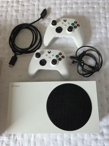 Xbox Series S 512GB Digital + 2 Controles Originais + Caixa