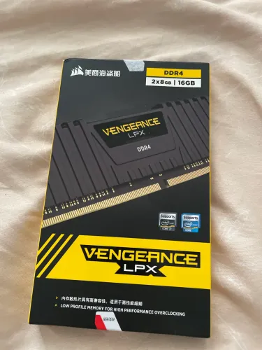 16gb ddr4 3600mhz CORSAIR