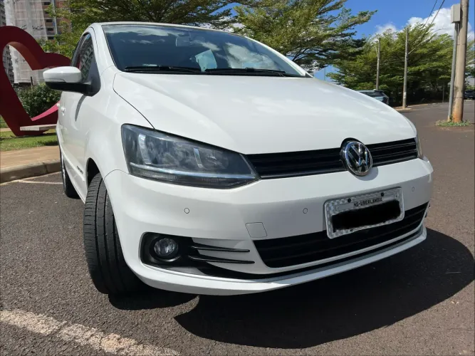 Volkswagen Fox Comfortline 1.6 Flex 8V 5P 2015