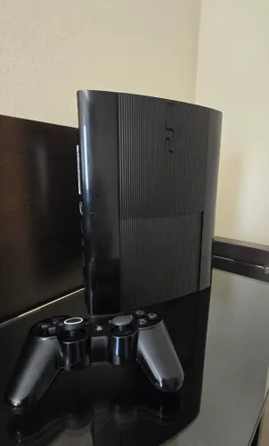 Playstation 3 Super Slim Desbloqueado 250gb lotado de jogos. FAÇO OLX PAY!