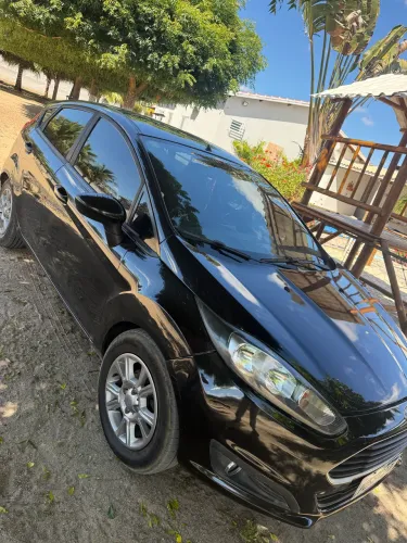 Ford Fiesta 1.5 16V Flex Mec. 5P 2015
