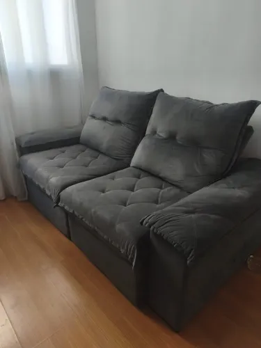 Sofá Retrátil pouco tempo de uso