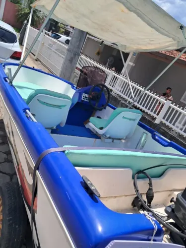 LANCHA CASCO DUPLO COM MOTOR EVINRUDE + CARRETINHA