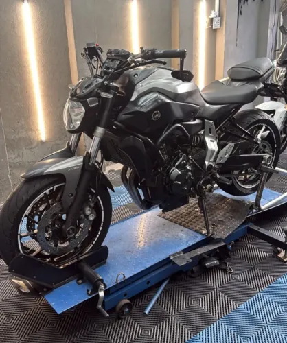 Yamaha MT07 Cinza Fosca 2016 - Espetacular 