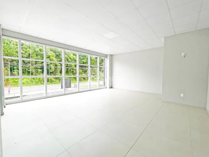 Sala comercial no bairro Itoupava Central em Blumenau