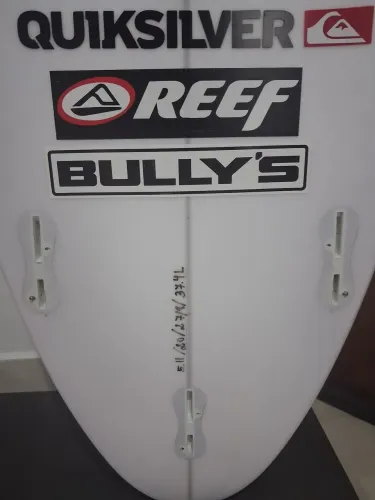 Prancha de surf 5.11 37.5 novinha