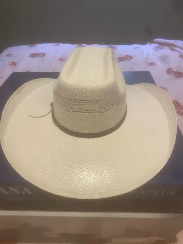 chapéu plalana tamanho G novo sem uso