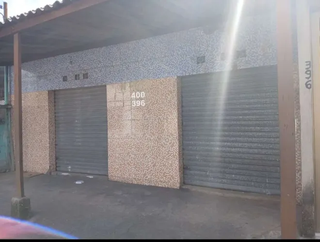 Alugo ponto comercial .