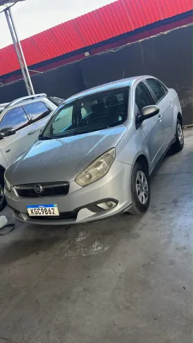 Fiat Grand Siena Tetrafuel 1.4 EVO F. Flex 8V 2014