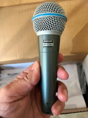 Microfone Shure Beta 58a Dinâmico
