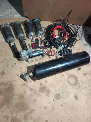 Vendo suspensão a ar 8mm completa aceito cartão até 18x