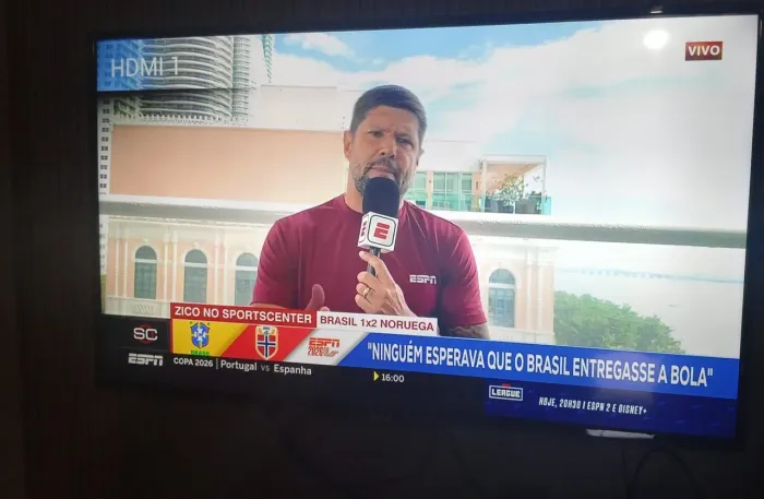 Vendo Smartv Philips 43 polegadas em excelente estado de conservação.