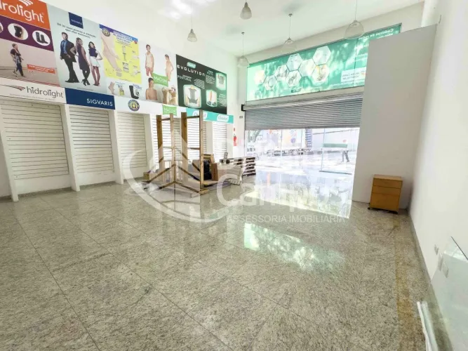 Salão para alugar com 192m² no Ipiranga em frente ao Hospital São Camilo.