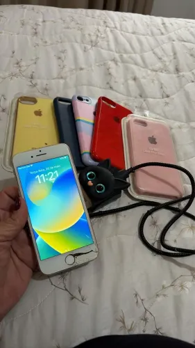 iPhone 8